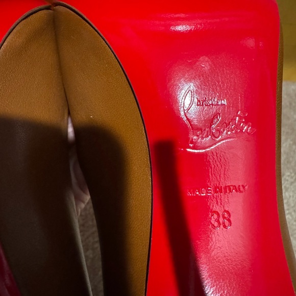 Chirstian Louboutin Kate Napa Red Sole Classic Pumps - Picture 5 of 5